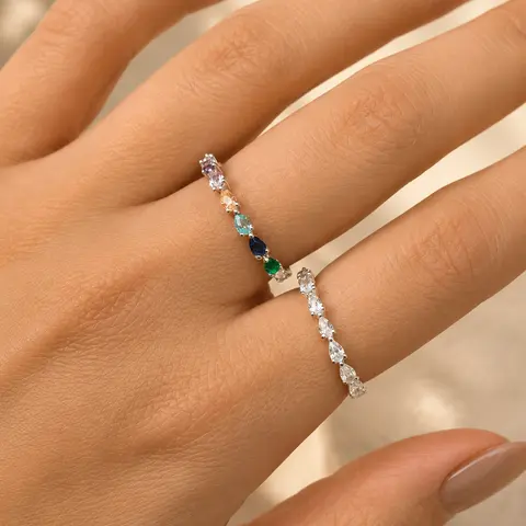 Anillo Piedritas de Colores — Bicolor — Detalle