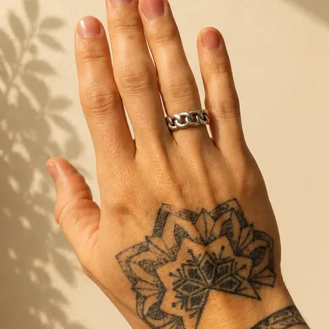 Adriana — Plata — Detalle